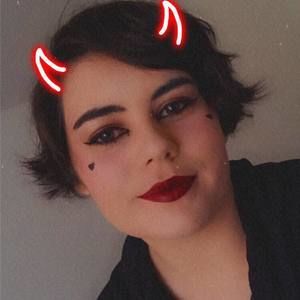 Meet your Posher, Kenna